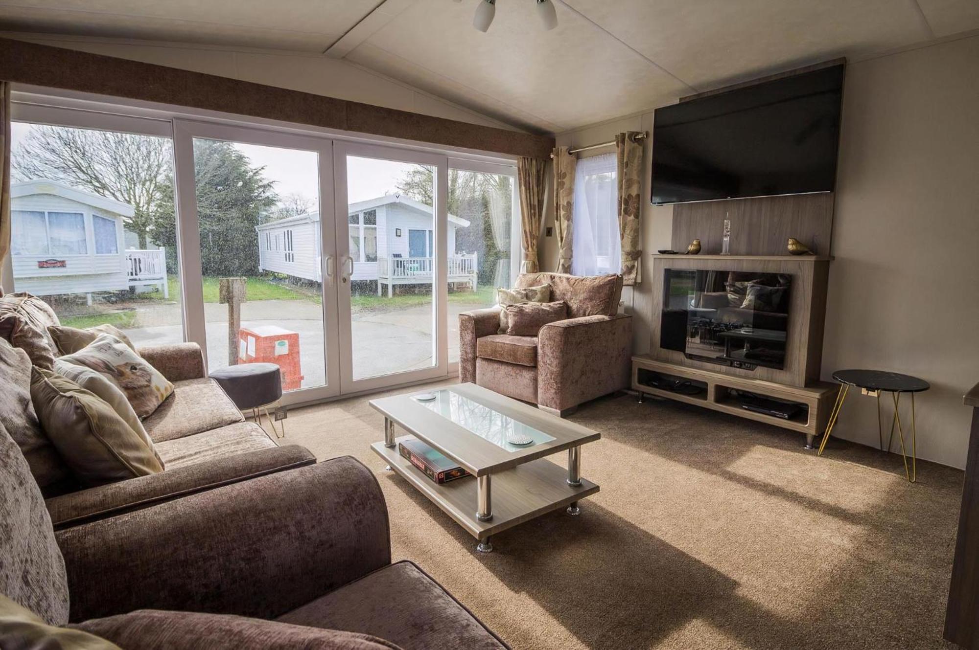 Modern 6 Berth Caravan At Highfield Grange In Essex Ref 26609P Clacton-on-Sea Eksteriør bilde